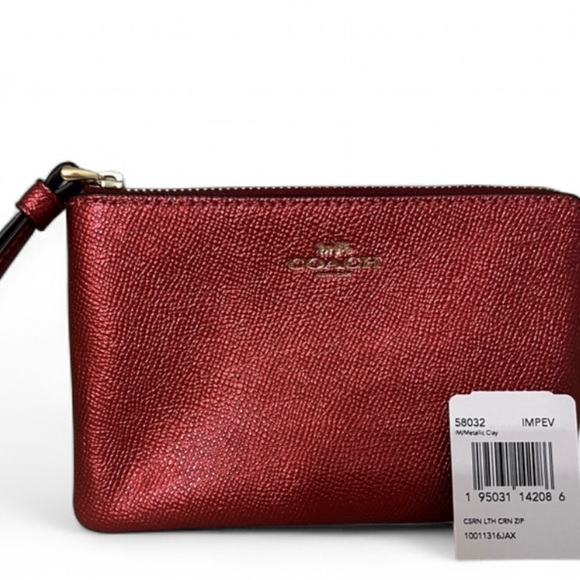 BRAND NEW - Coach Metallic Red Wristlet Wallet - Picture 1 of 4